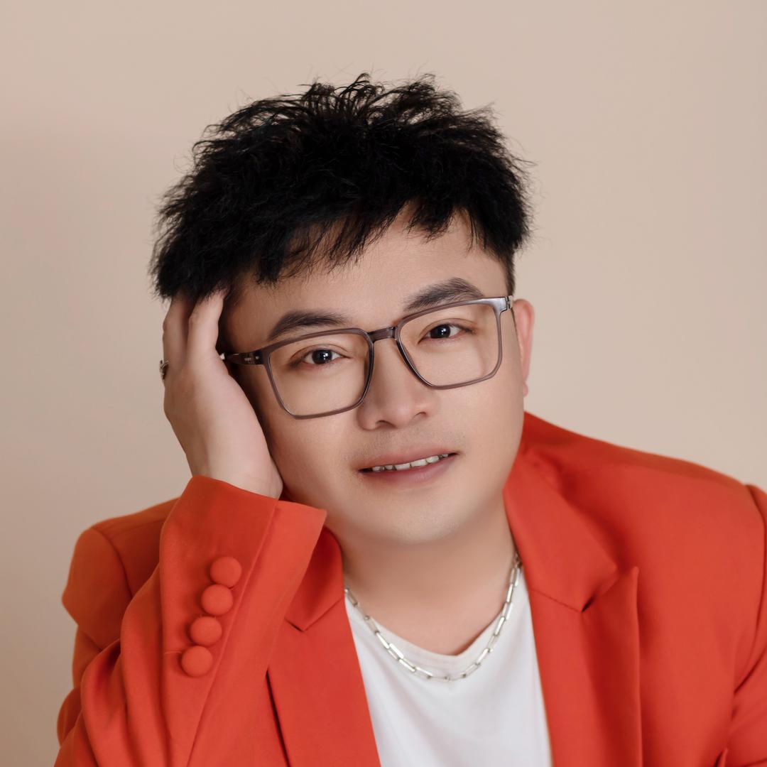 牛亚龙