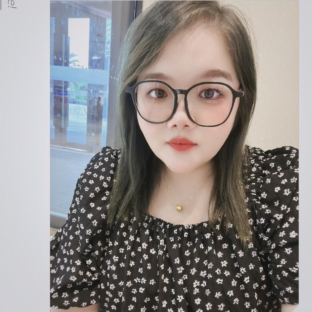 200斤的Jenna