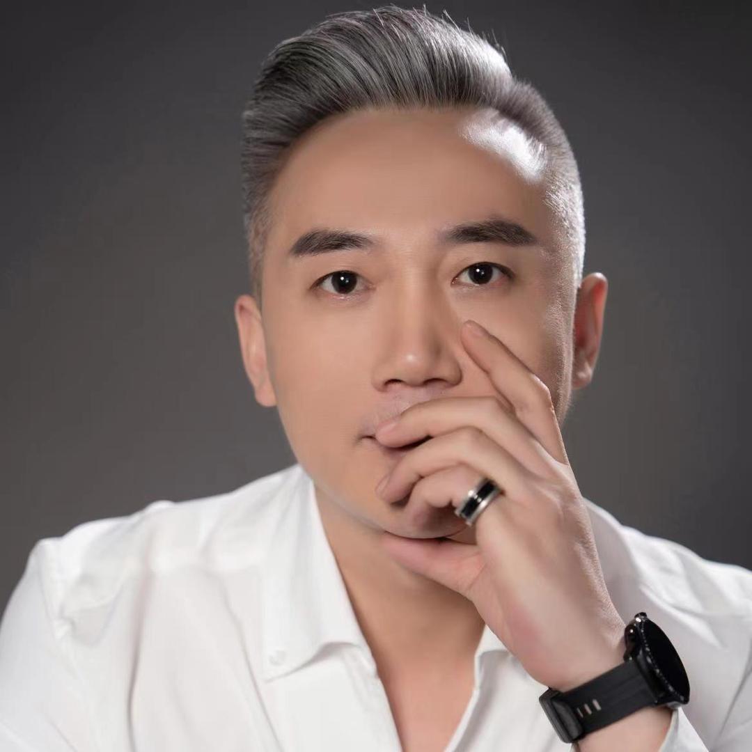 谷燎子(老板和我们)