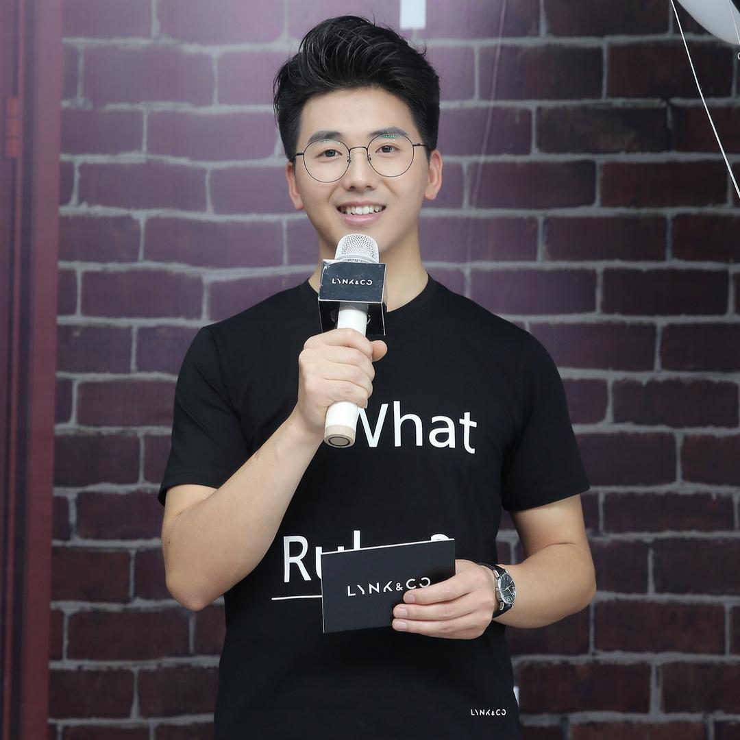 扬帆哥～爱唱歌的主持人