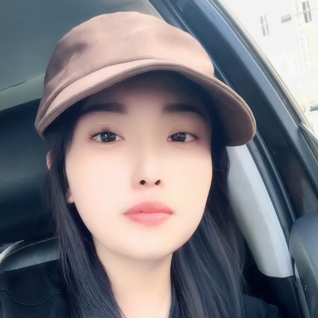 👧🏻¹⁹⁹³ฅ՞•ﻌ•