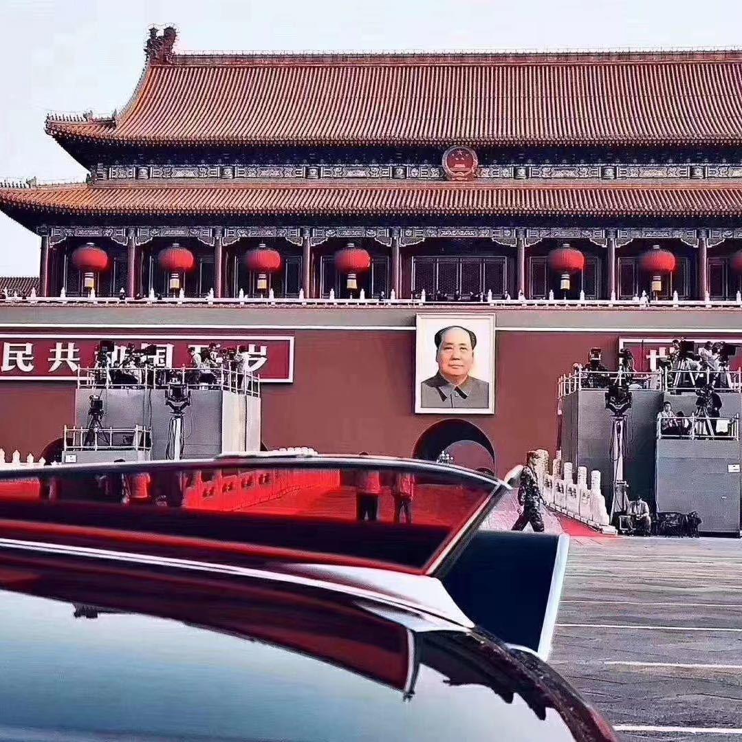 卖红旗二手车的酷盖