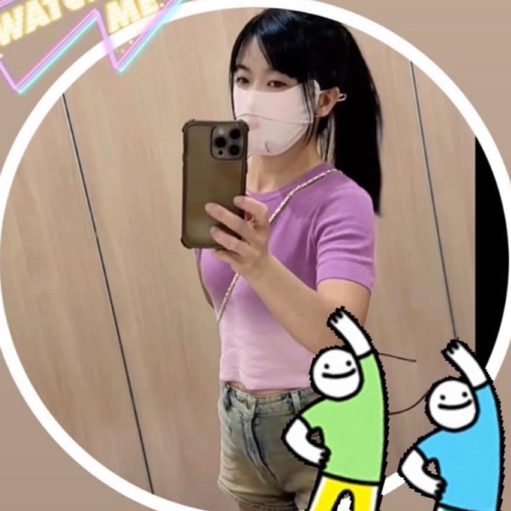 唇上胭脂味 小洁