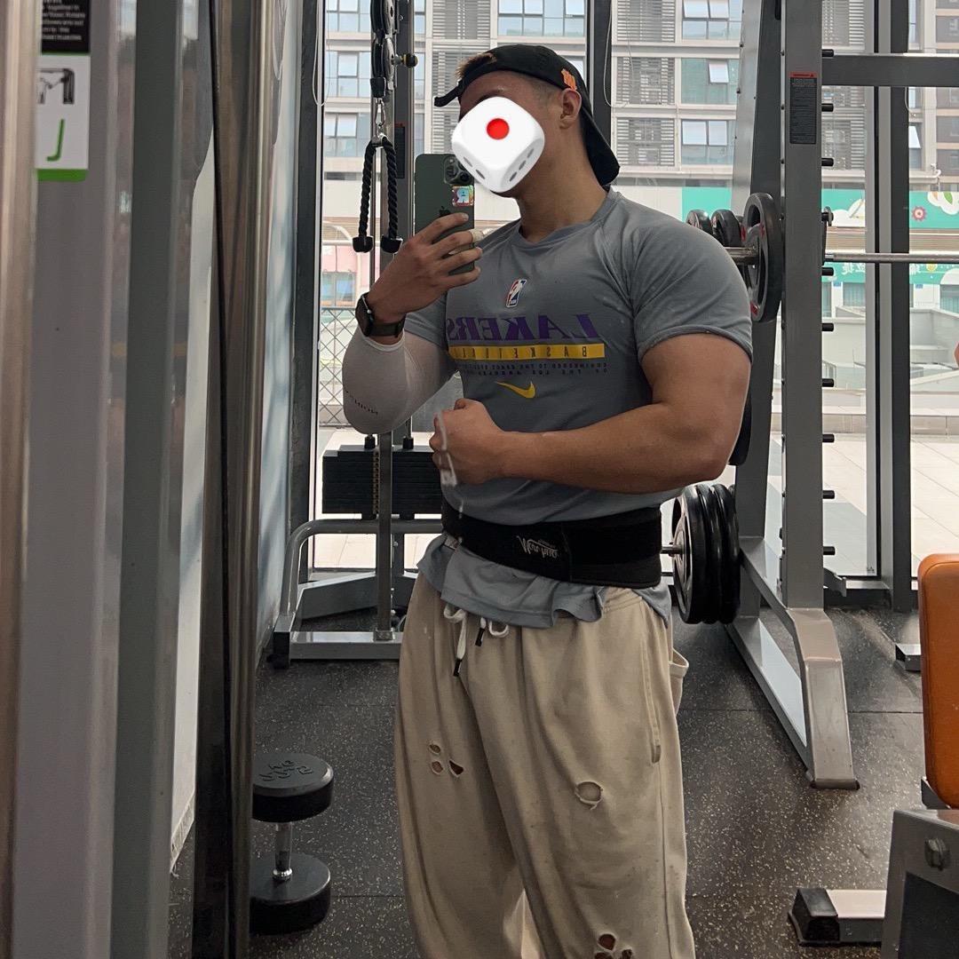 张莫斯