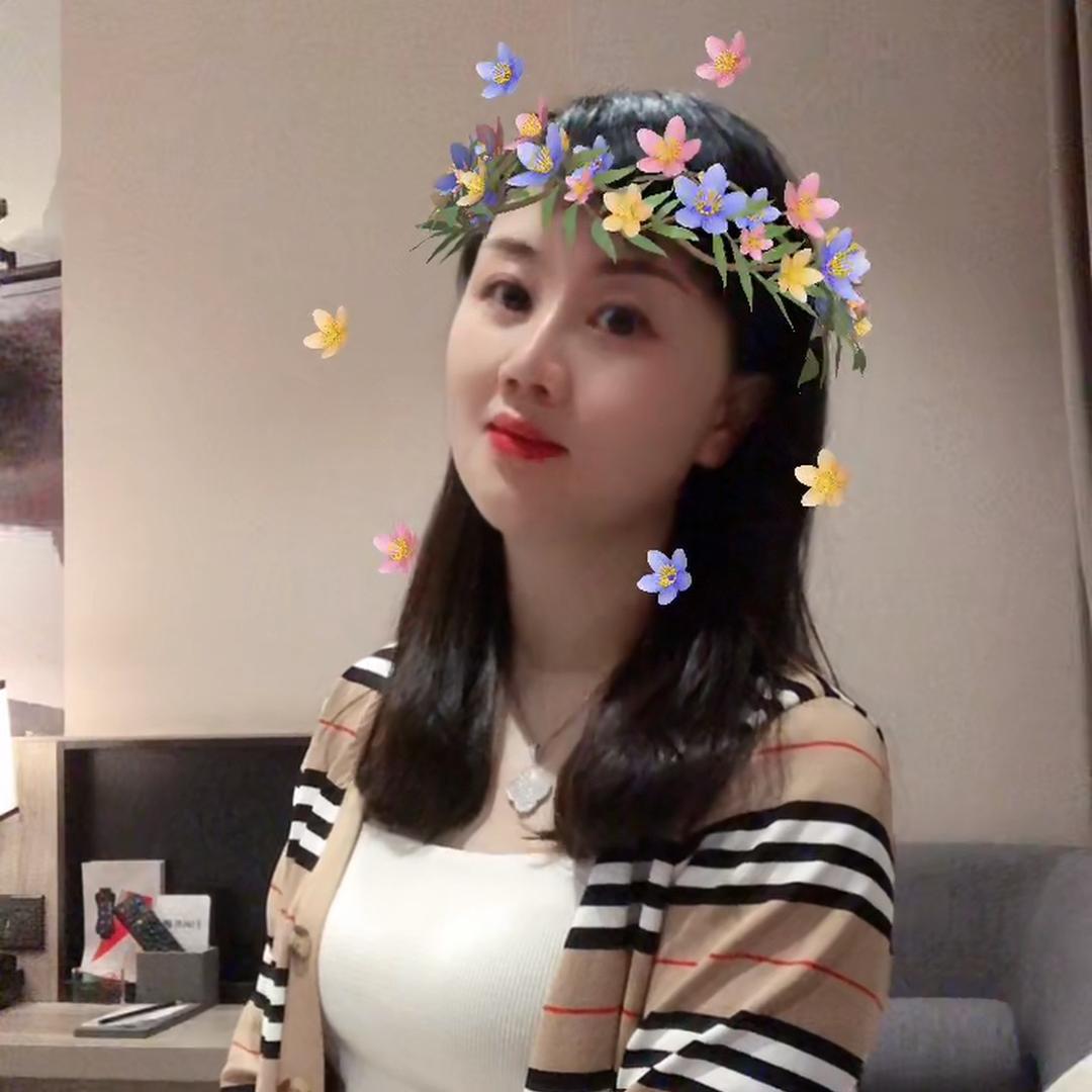 徐兰（垄荟珠宝）