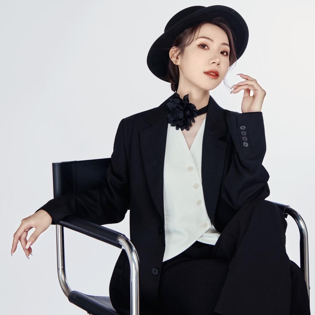 007-主持人邹聪