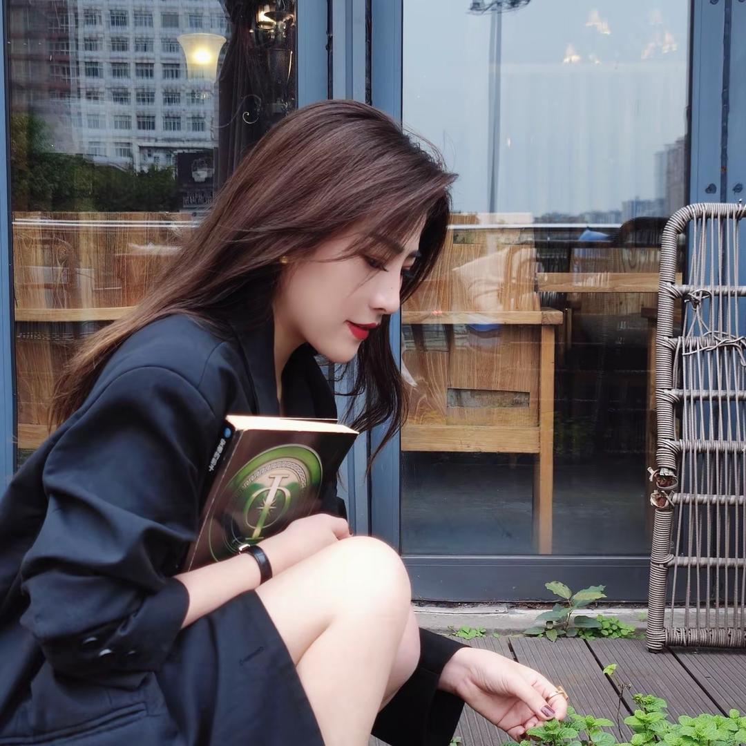 来杯冰可罗女士、…