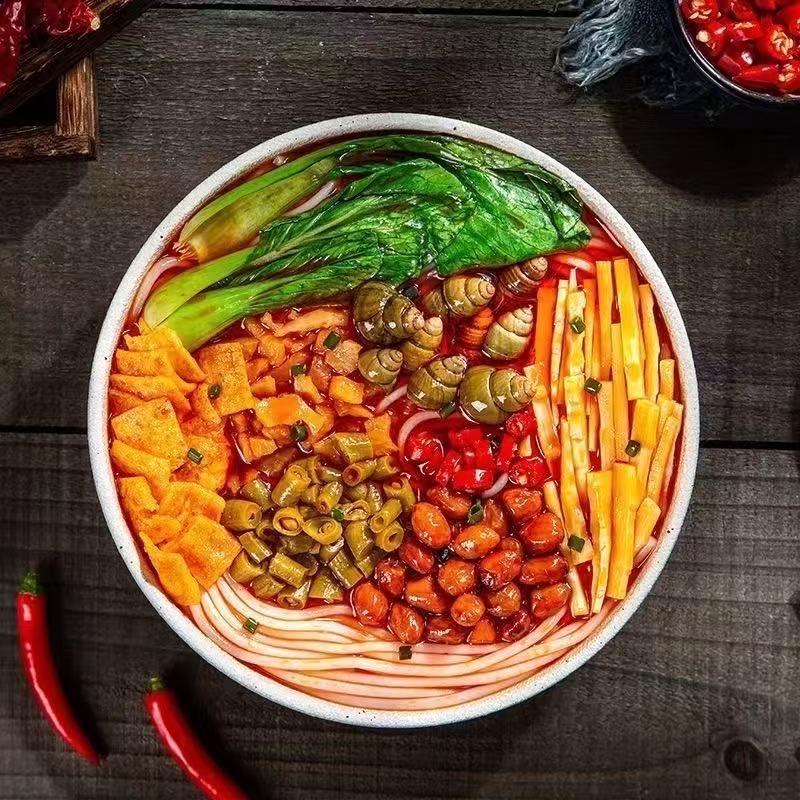 柳州螺蛳粉小覃