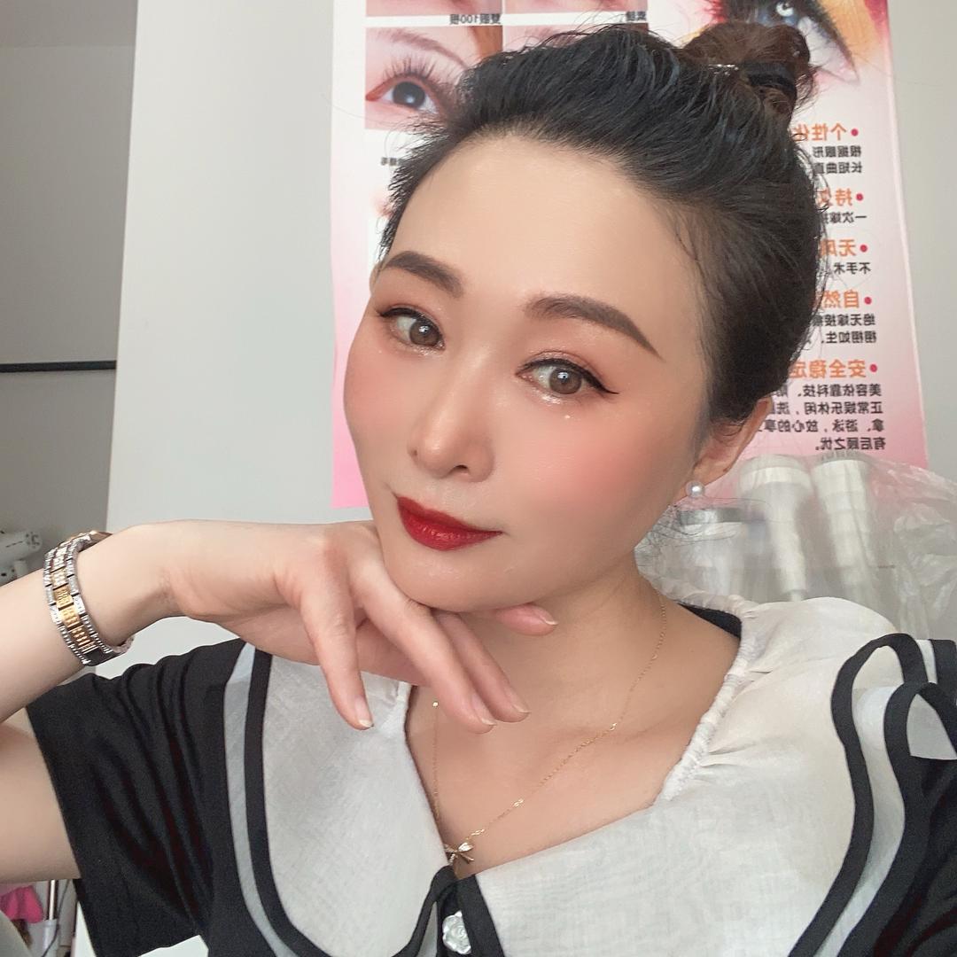 川乡幺妹儿（霞）橱窗好物