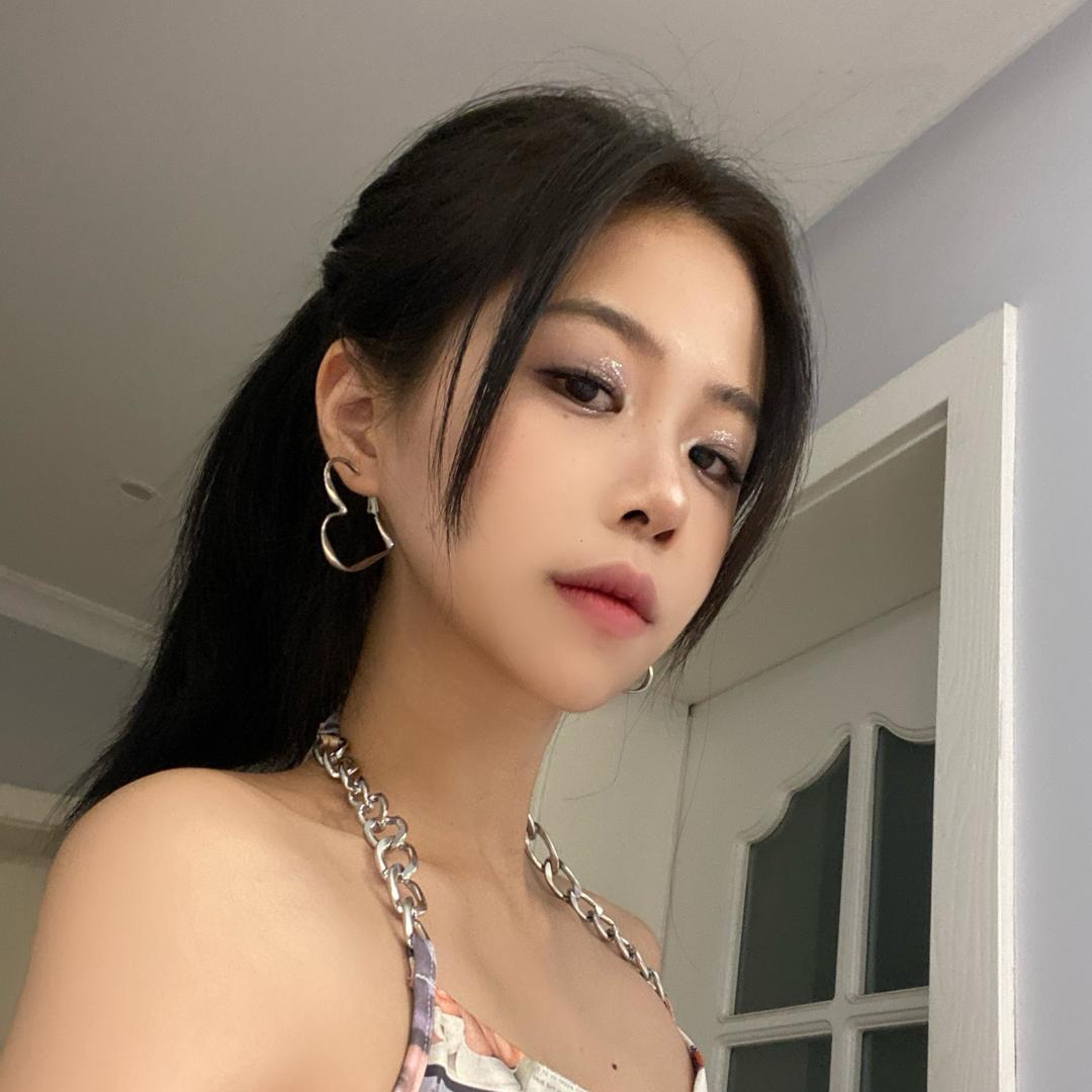 夏雨看房。