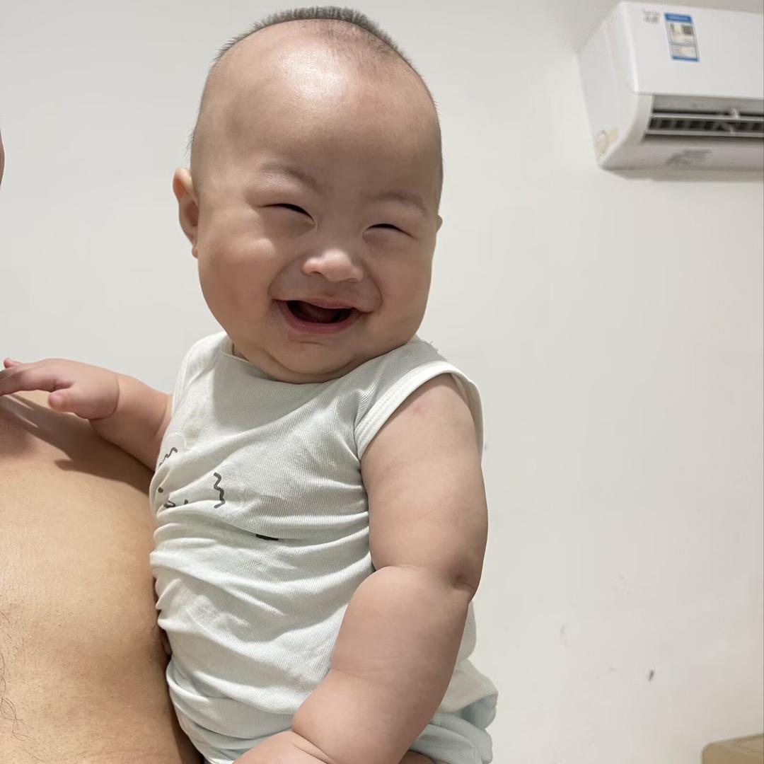 齐宝儿💕（穿搭）