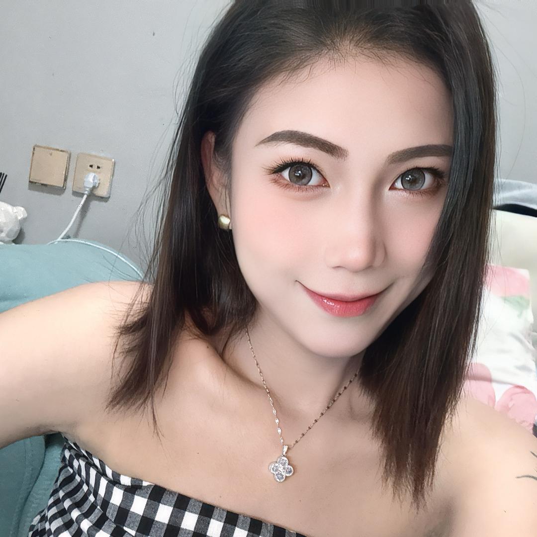 三個月亮