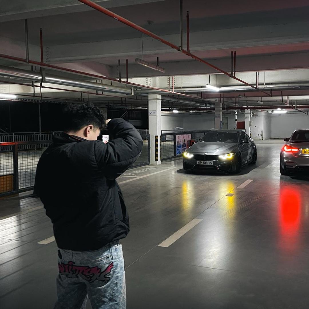 𝑯𝒆𝒓𝒓𝒚𝑪𝒂𝒓