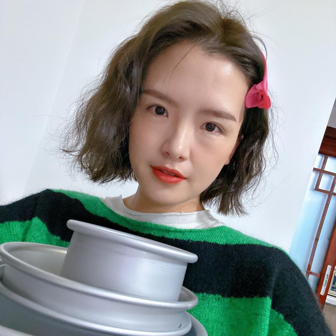 老妇人烘焙