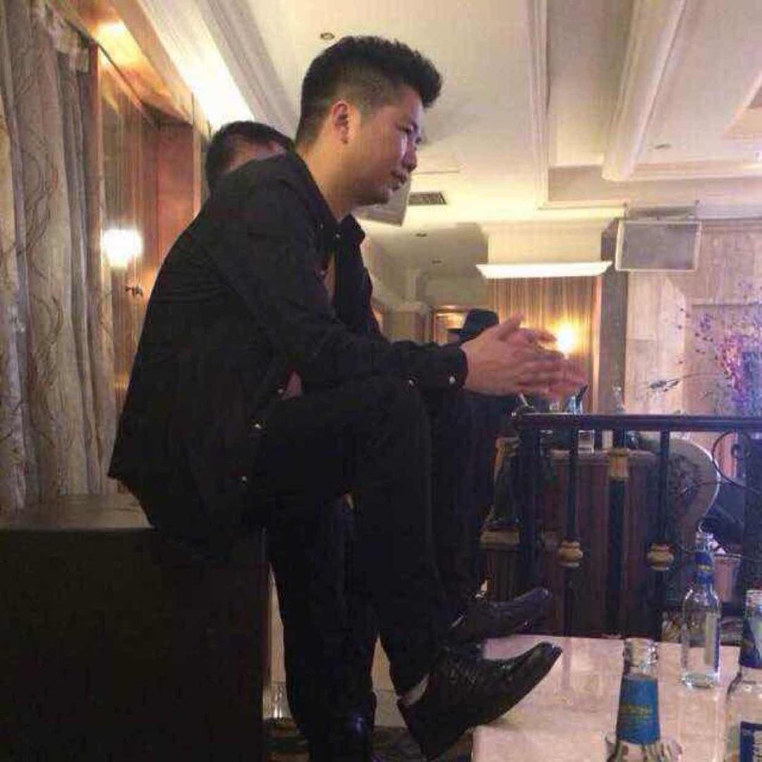 即墨区欣淇儿卫衣工厂