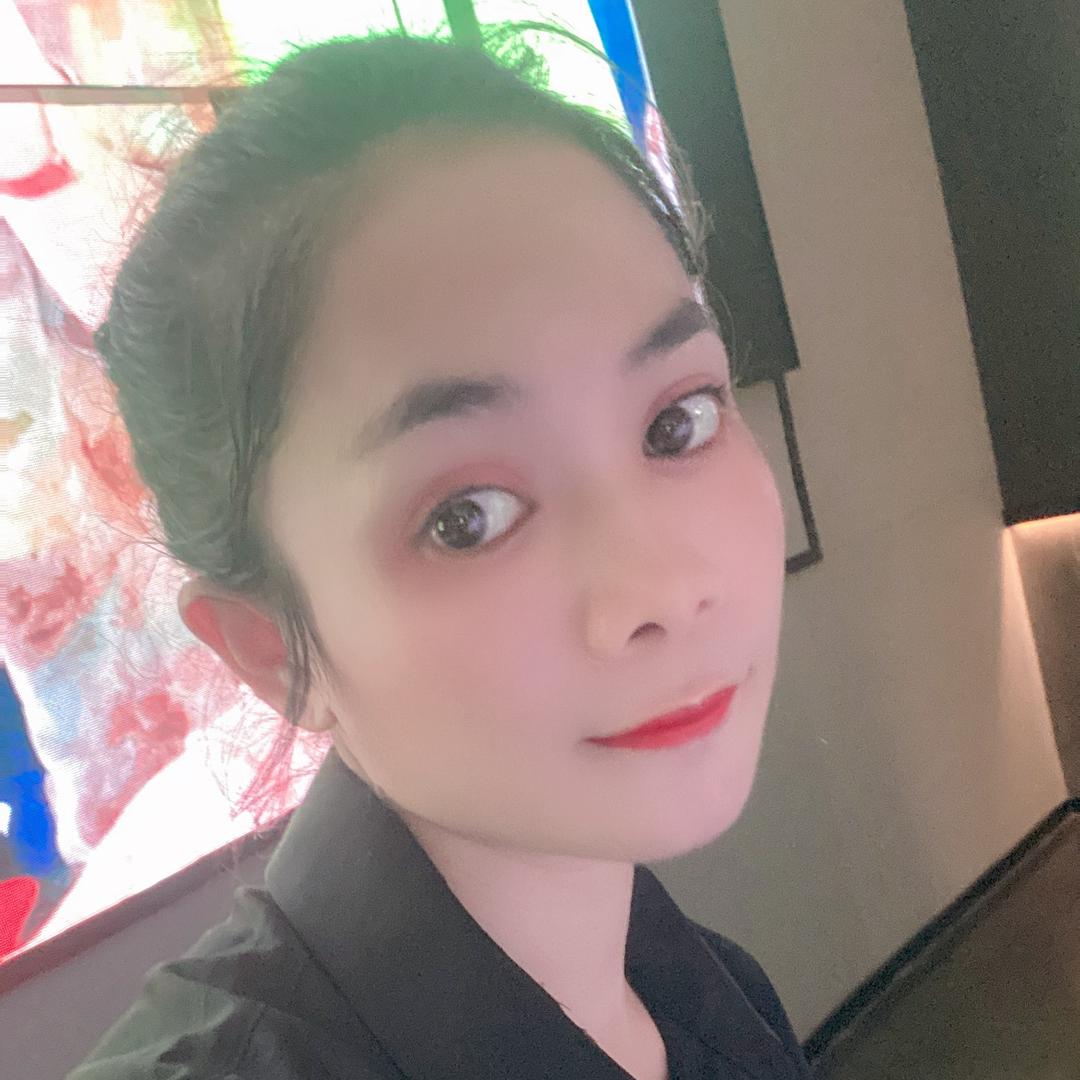 浅浅大小姐👑