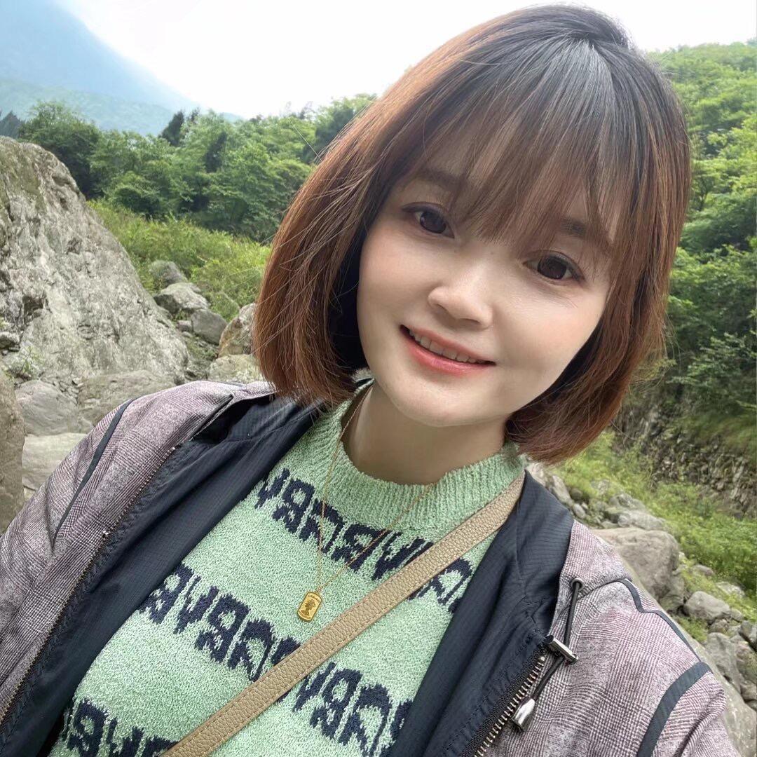 大脸；