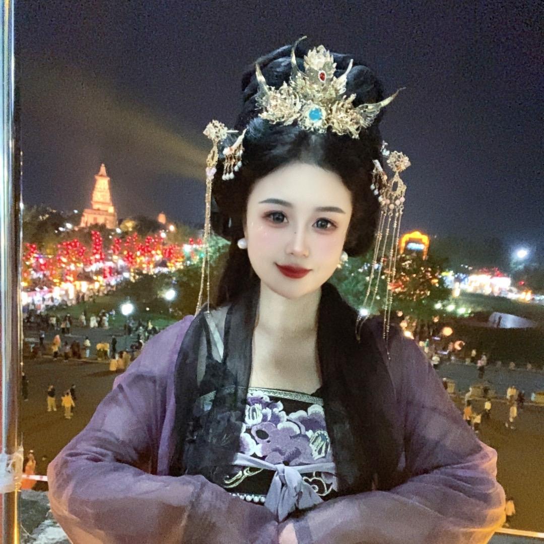 🍑👑🍍郝多肉🥳