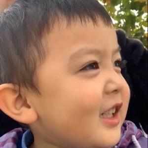 英俊