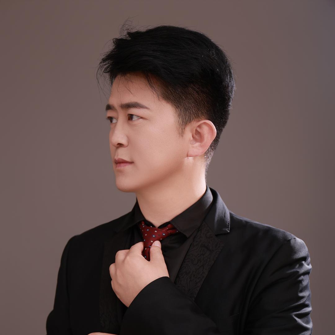 崔律护银龄