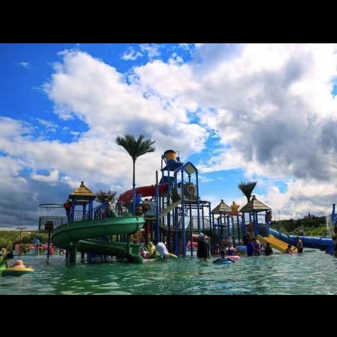 鸡东凤凰湖水上乐园