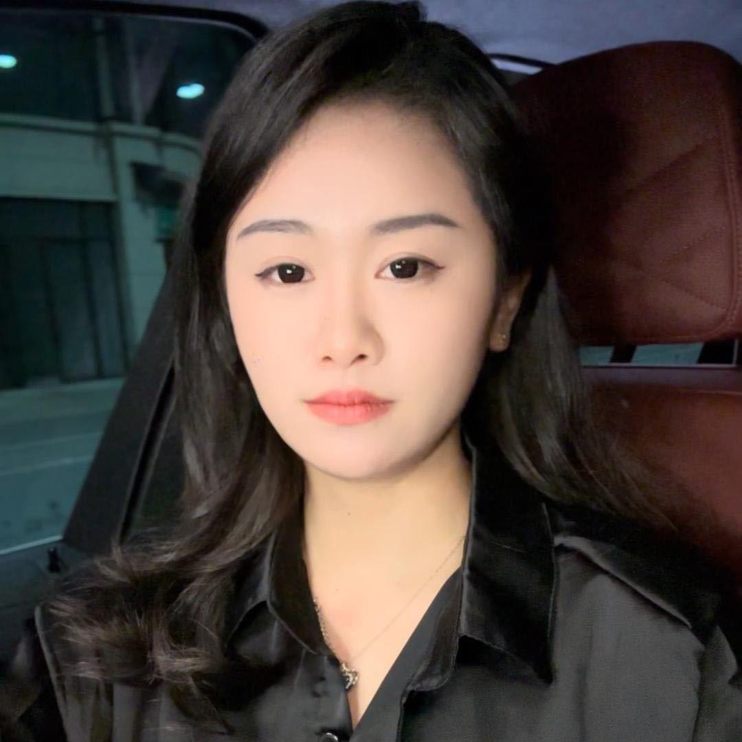 曹妮