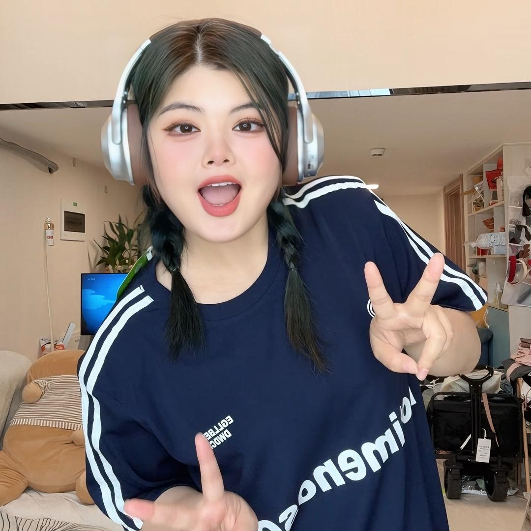 月半华华