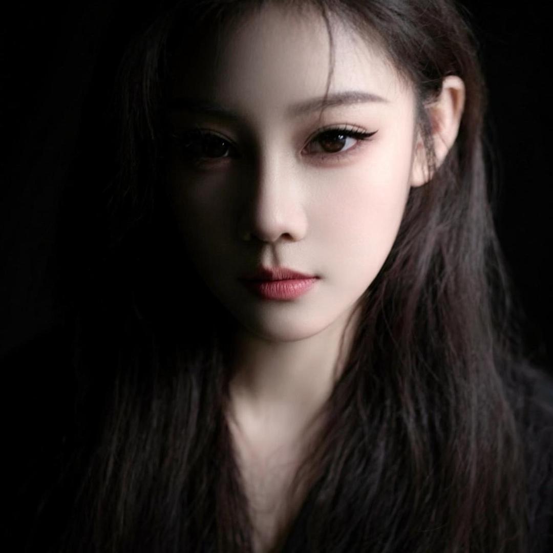 小曼*