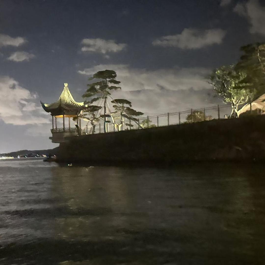 小吉他