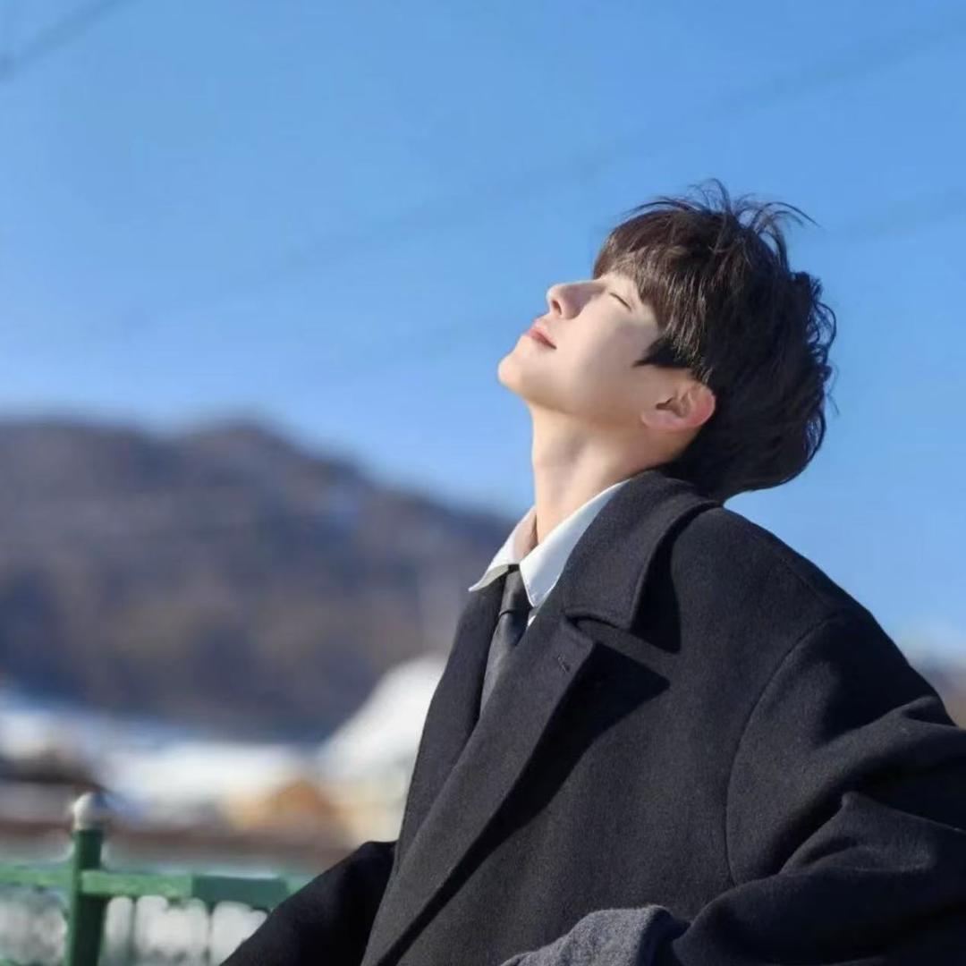 关注一直发财（一起拥抱美好生活）好运接下