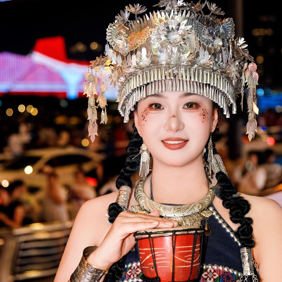 在石岛开游泳馆的小宝