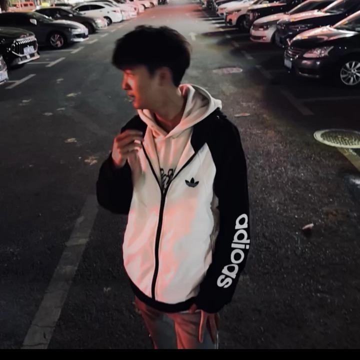 一 个 哒 布 溜