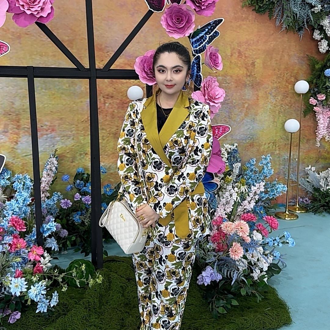 艾胡玛儿服装店