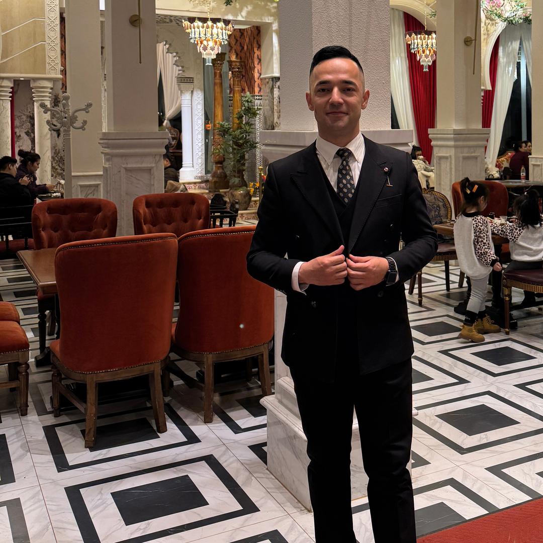 Livant •艾斯卡尔