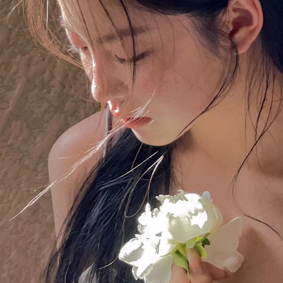 向日葵的池塘