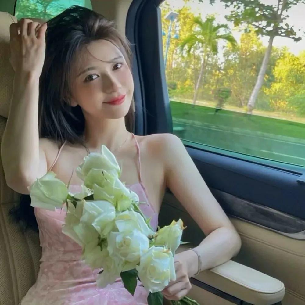 邓邓微胖大码女装