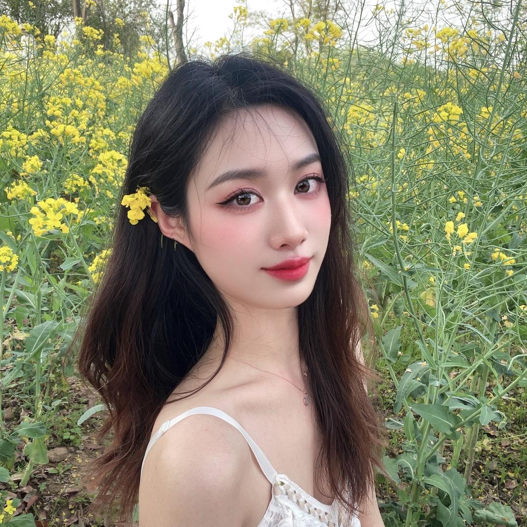 YYang（沉迷滑雪版）