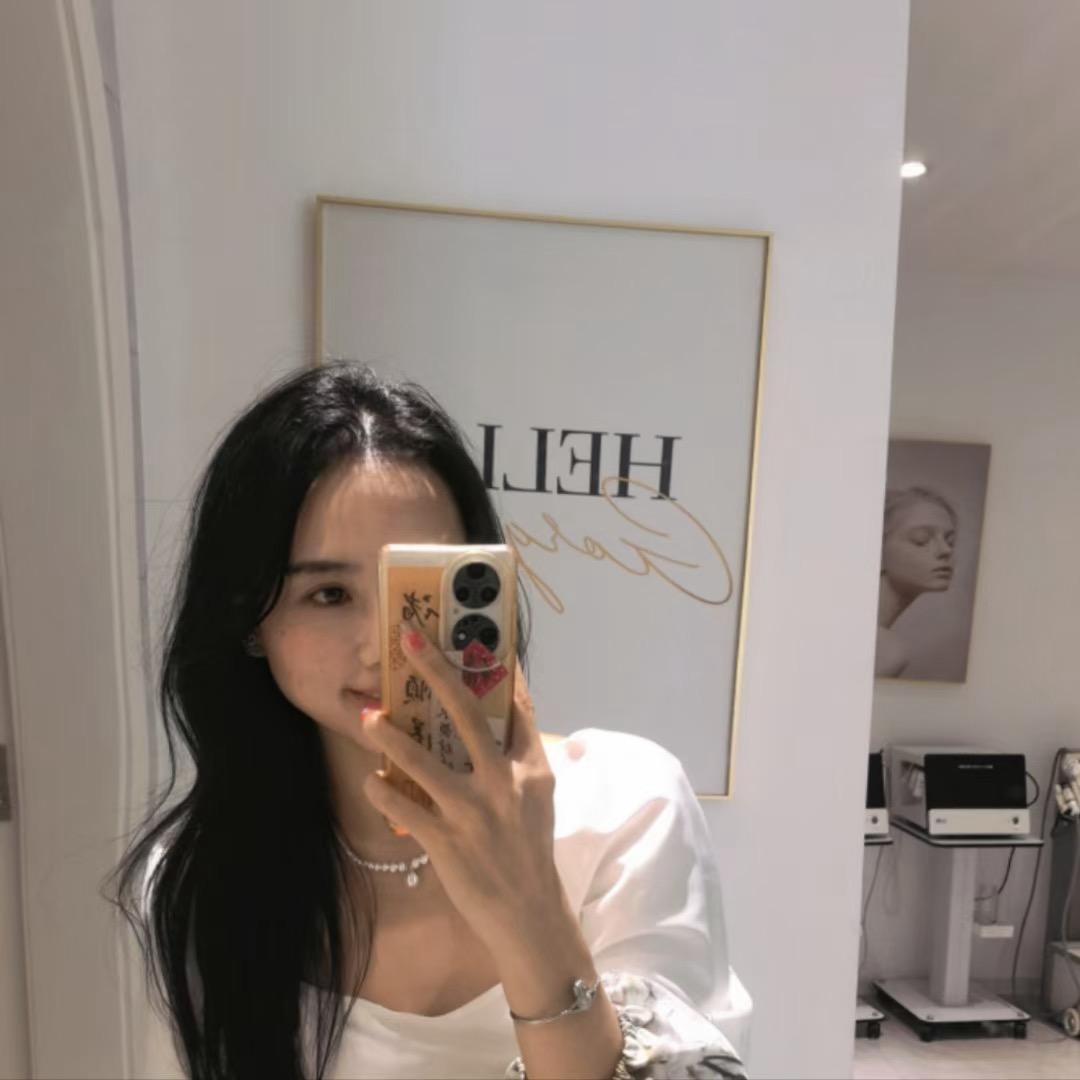 宝藏富婆女孩、