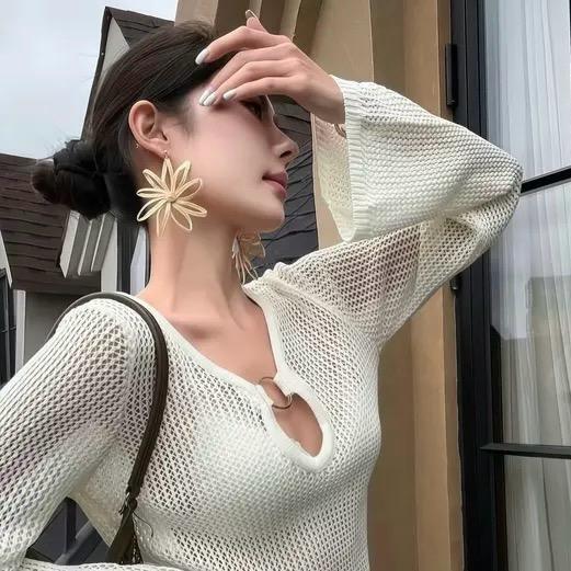 小 H -