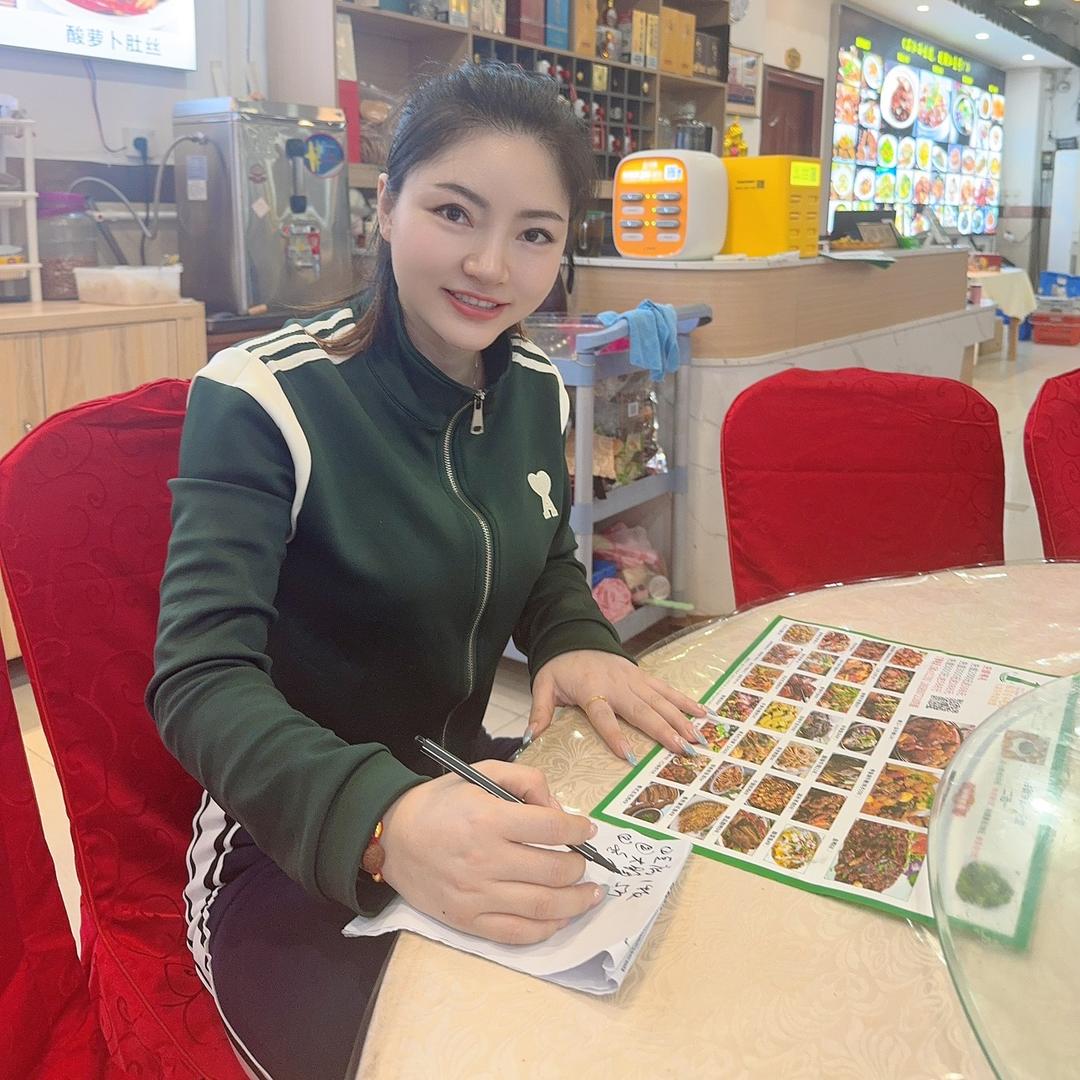 赣江壹号特色餐厅（企石店）刘姐