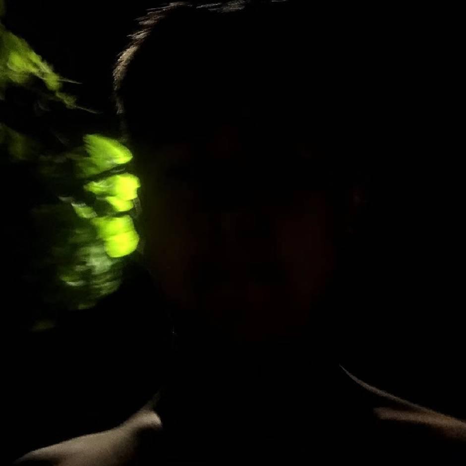 松.