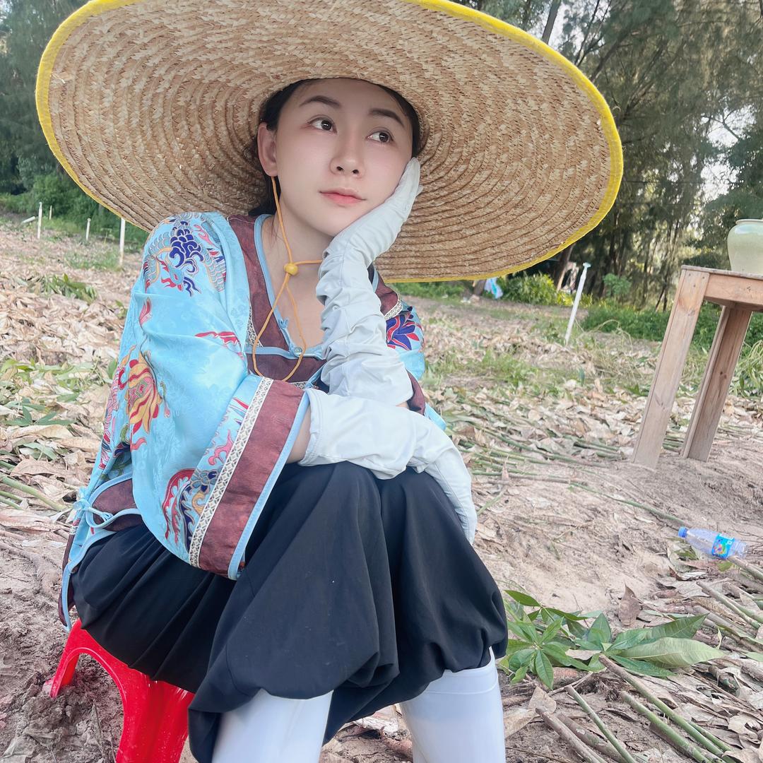 胡杨森林