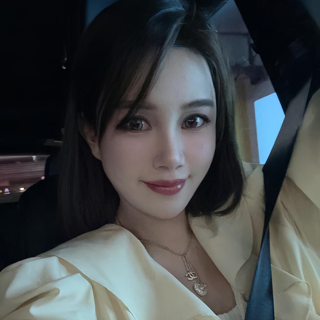莉娜小号（日常莉娜Vr 号直播）