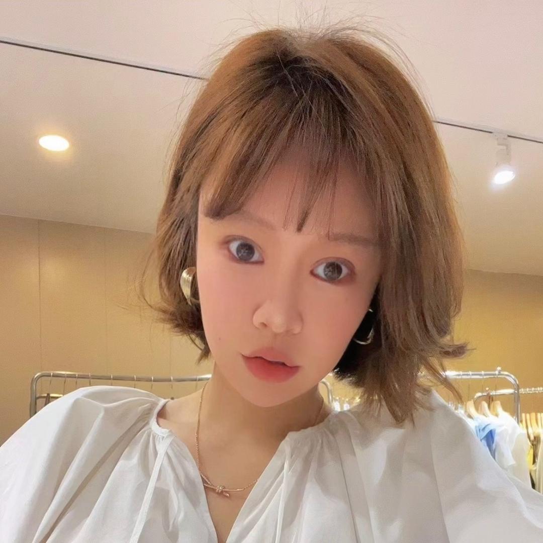 甘井子区大连湾街道是娜娜呀服装商行