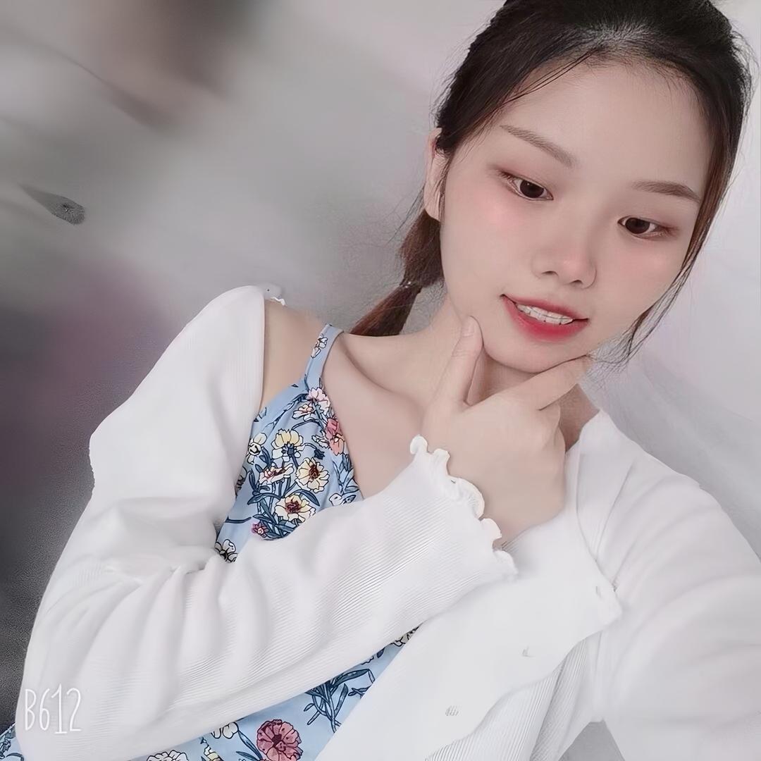 玲玲吖