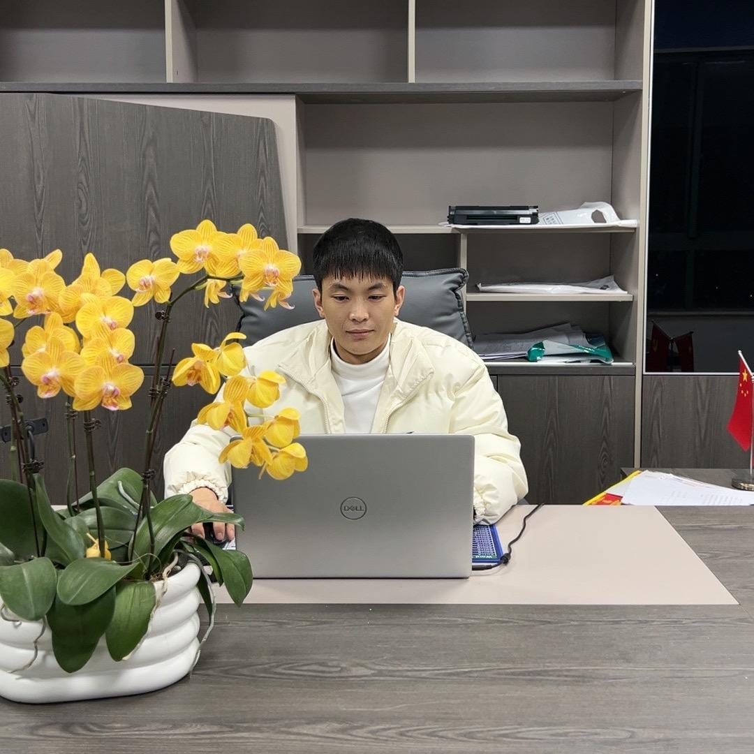 苏州铭志·陈伟