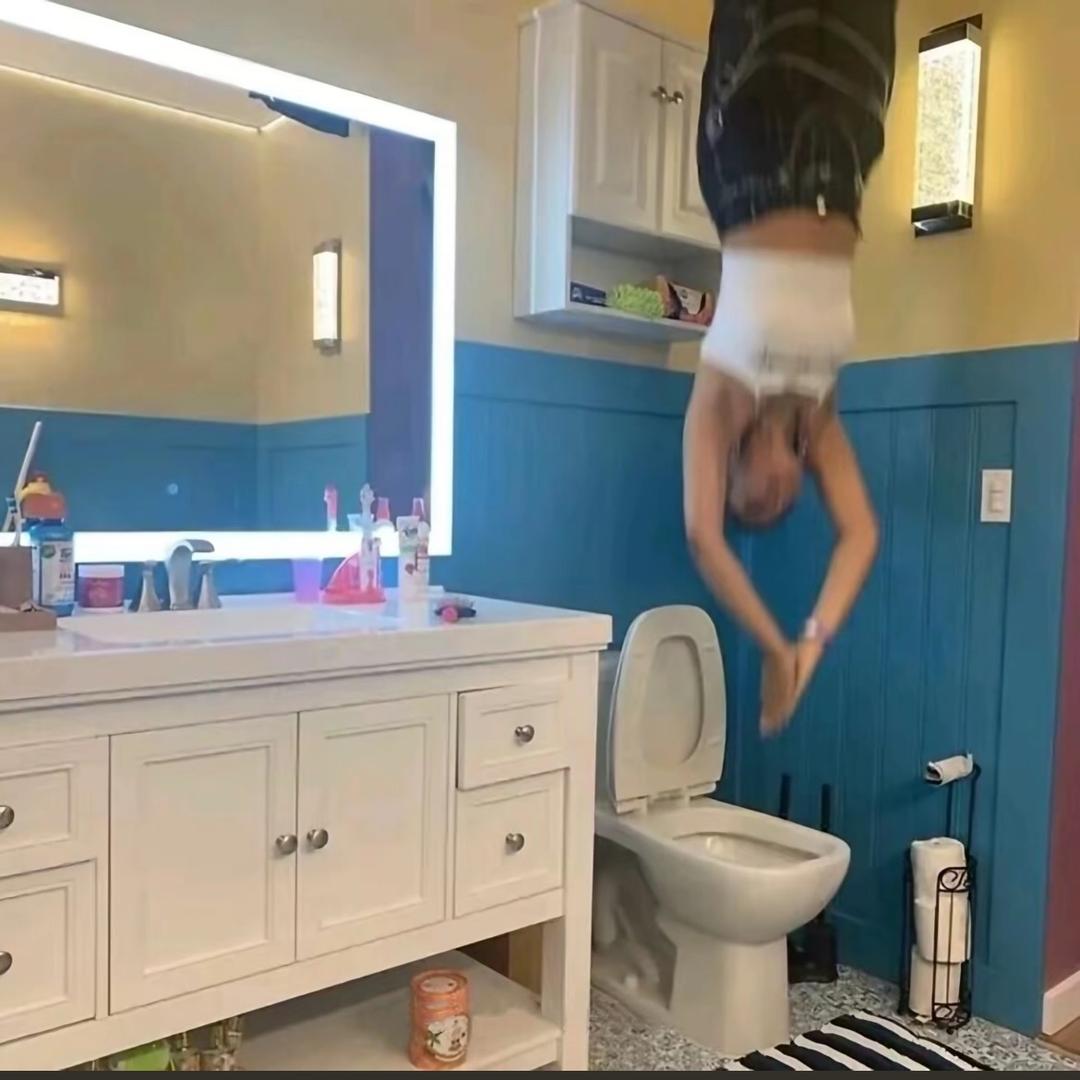 jqjq