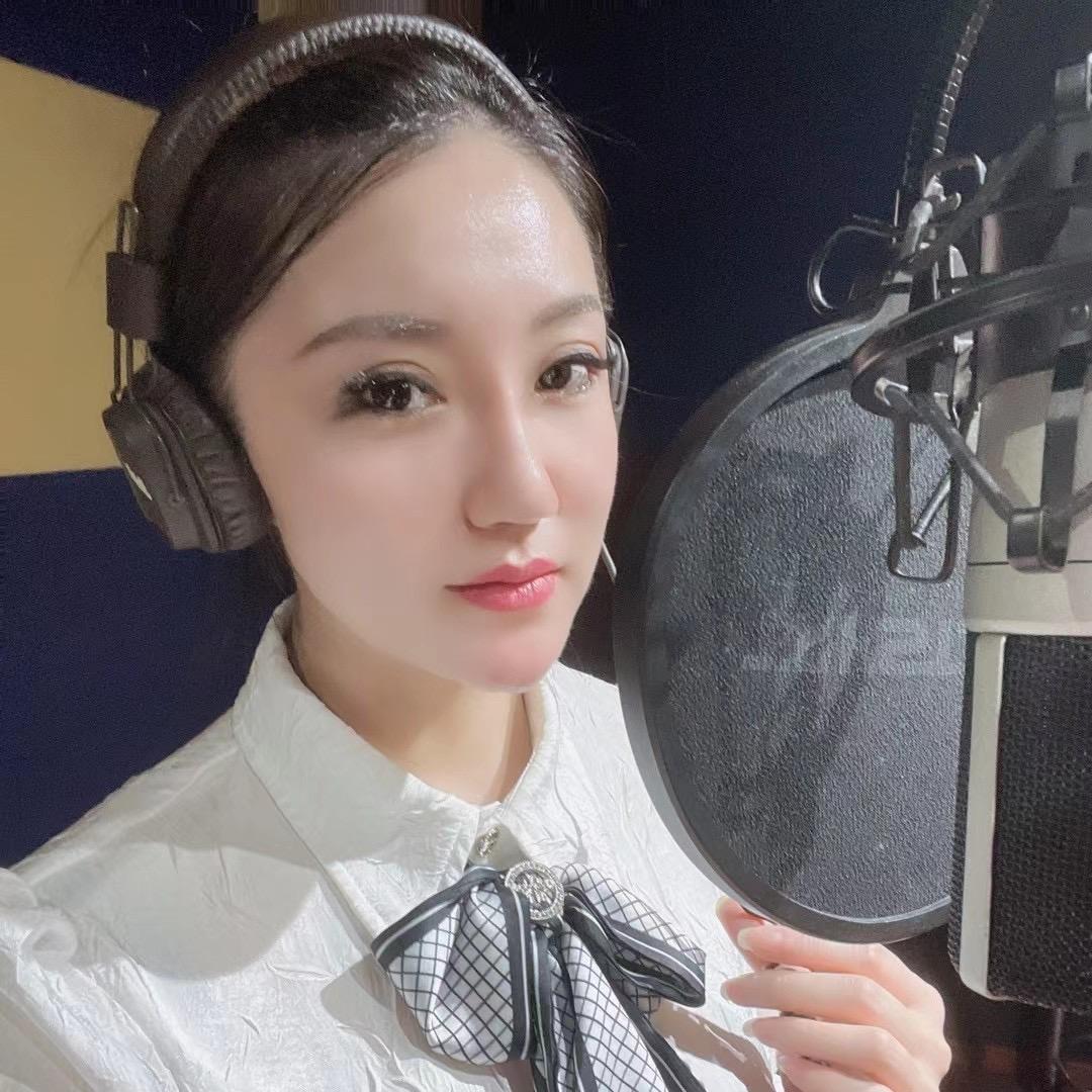 姚懿娜_