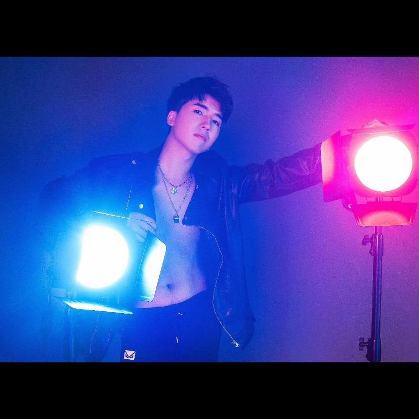 纳雍发型设计师@林雍