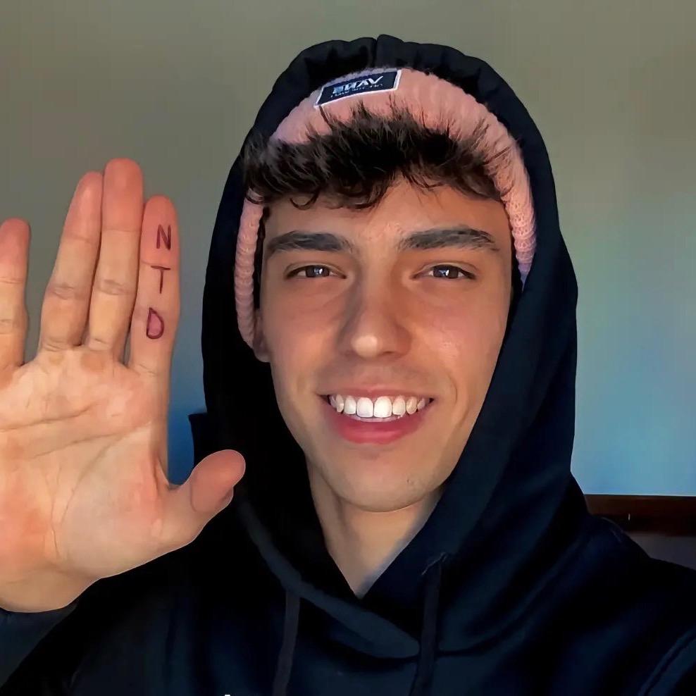 Yy.